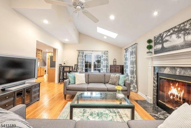 47 Susan Dr, Closter Boro, NJ 07624