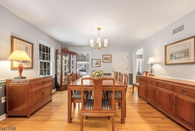 47 Susan Dr, Closter Boro, NJ 07624