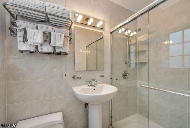 47 Susan Dr, Closter Boro, NJ 07624