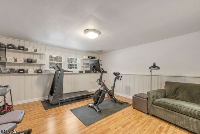 47 Susan Dr, Closter Boro, NJ 07624