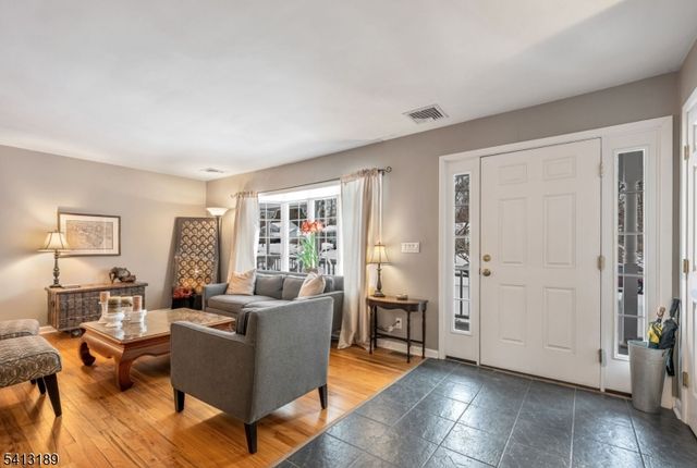 47 Susan Dr, Closter Boro, NJ 07624