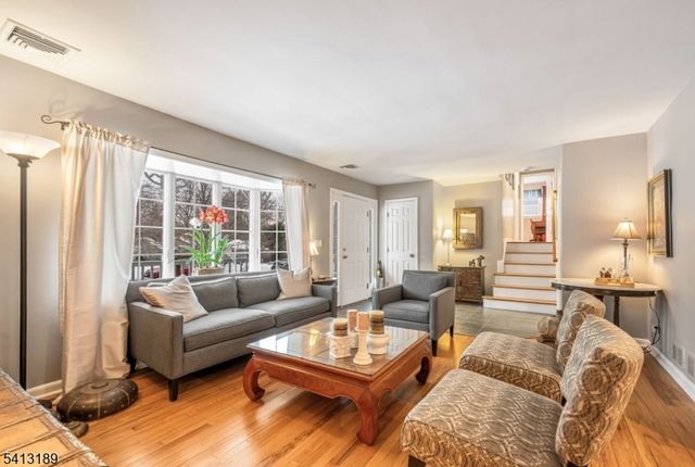 47 Susan Dr, Closter Boro, NJ 07624