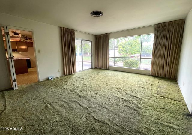 1302 W HAYWARD Avenue, Phoenix, AZ 85021