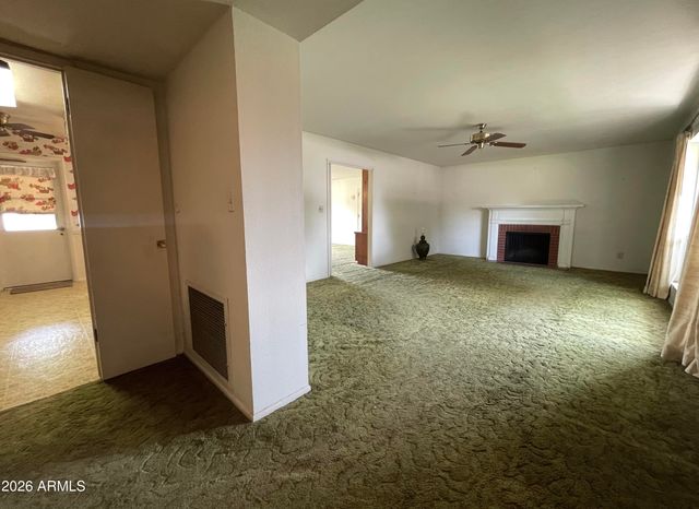1302 W HAYWARD Avenue, Phoenix, AZ 85021