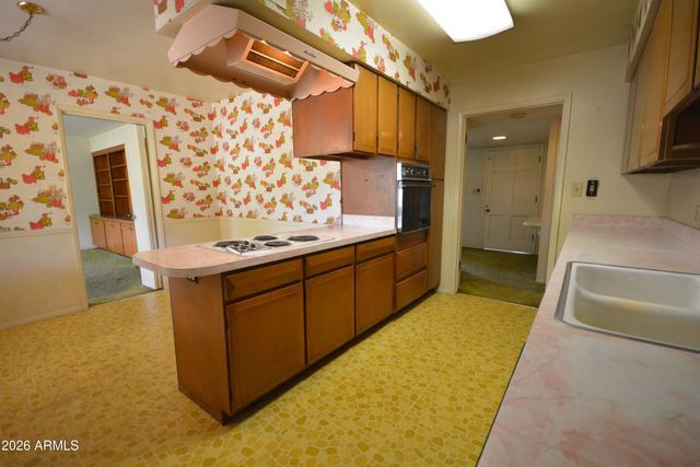 1302 W HAYWARD Avenue, Phoenix, AZ 85021