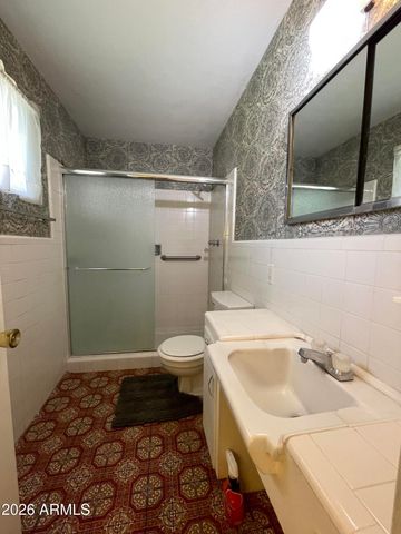 1302 W HAYWARD Avenue, Phoenix, AZ 85021