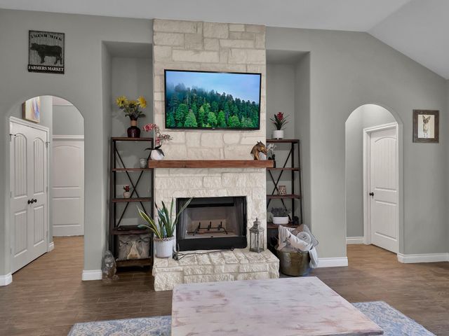 26600 Carriage Court, Waller, TX 77484