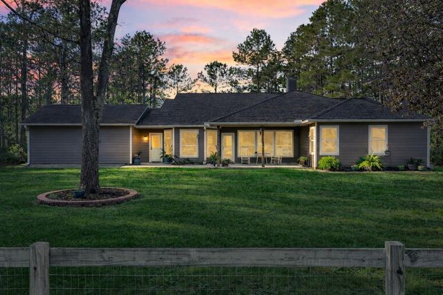 26600 Carriage Court, Waller, TX 77484