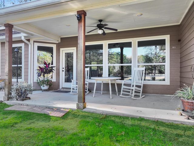 26600 Carriage Court, Waller, TX 77484