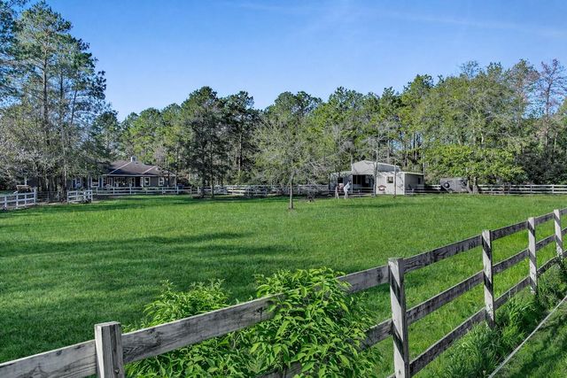 26600 Carriage Court, Waller, TX 77484