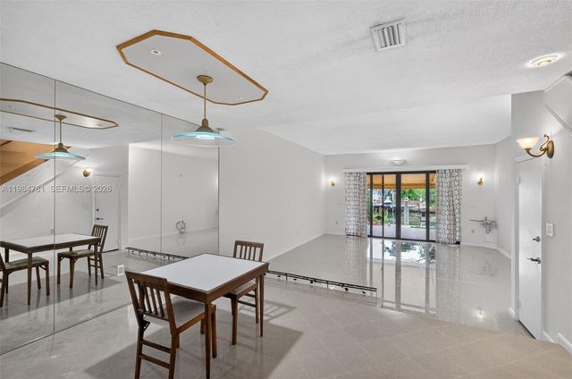 1626 NE 105th St 1626, Miami Shores, FL 33138