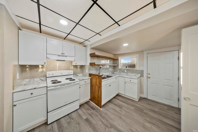 1903 S Kerth Avenue, Evansville, IN 47714