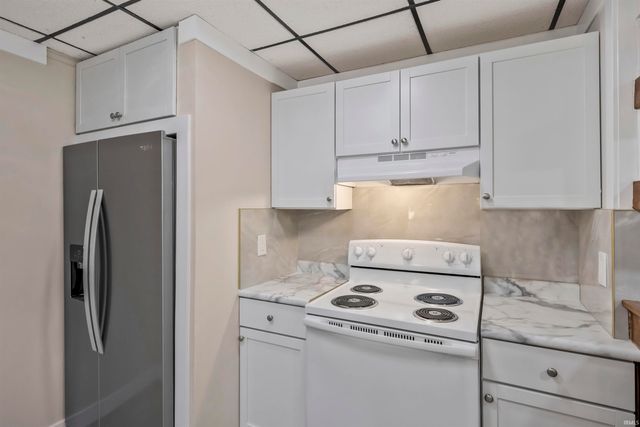 1903 S Kerth Avenue, Evansville, IN 47714