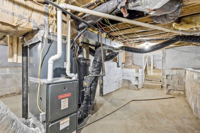 1903 S Kerth Avenue, Evansville, IN 47714