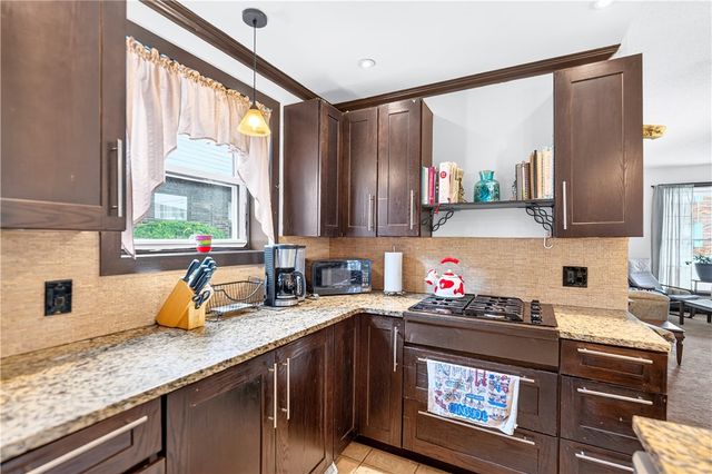 452 Turnpike St, Beaver, PA 15009
