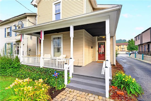 452 Turnpike St, Beaver, PA 15009