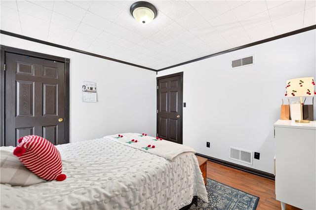 452 Turnpike St, Beaver, PA 15009