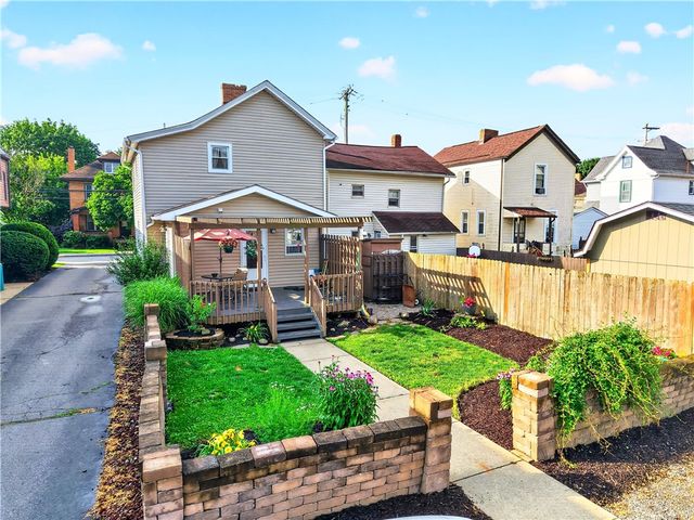 452 Turnpike St, Beaver, PA 15009