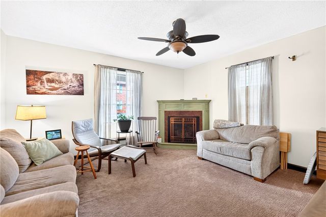 452 Turnpike St, Beaver, PA 15009