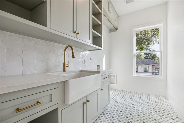 2507 Glen Haven Boulevard, Houston, TX 77030