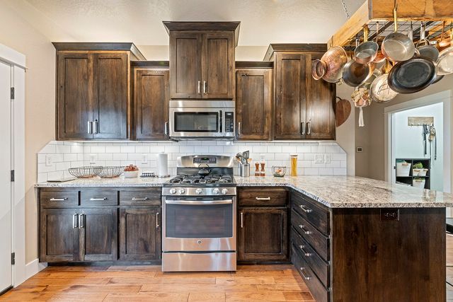 625 Cherry Street, Central Point, OR 97502