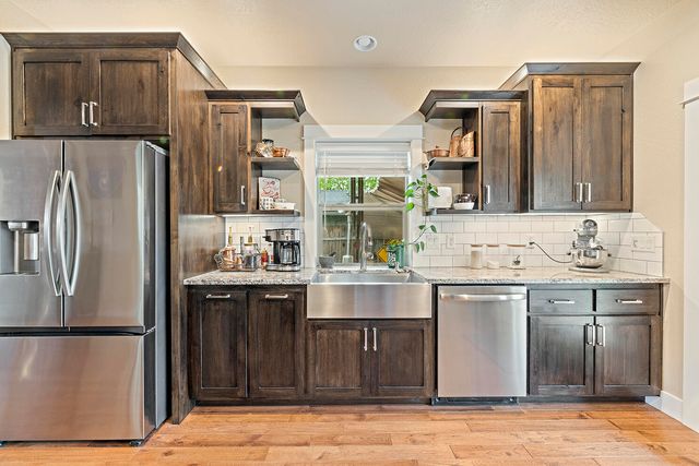 625 Cherry Street, Central Point, OR 97502