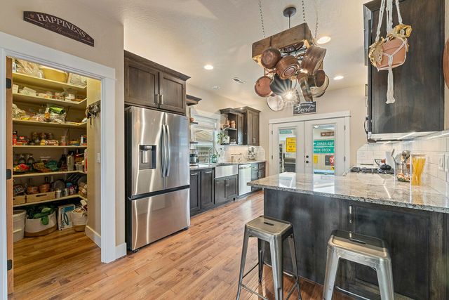 625 Cherry Street, Central Point, OR 97502