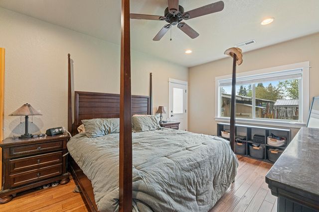 625 Cherry Street, Central Point, OR 97502