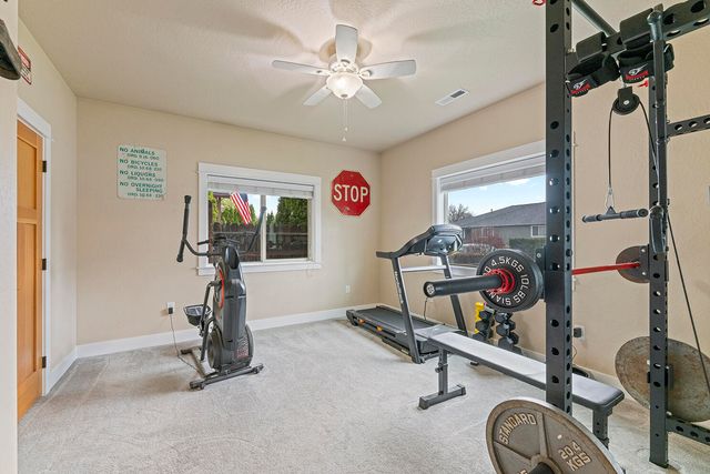 625 Cherry Street, Central Point, OR 97502