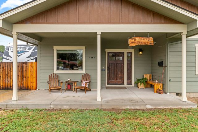 625 Cherry Street, Central Point, OR 97502