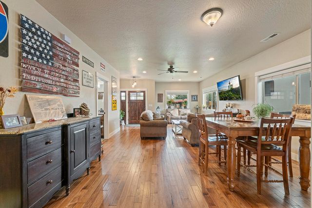 625 Cherry Street, Central Point, OR 97502