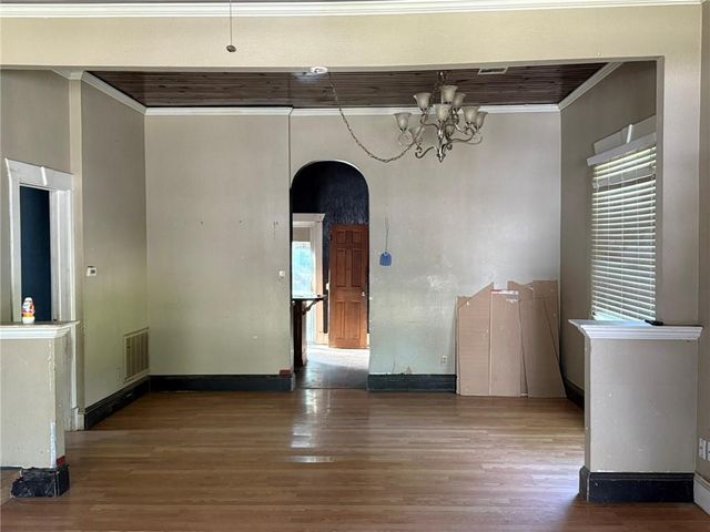 613 W 2nd Street, Pittsburg, KS 66762