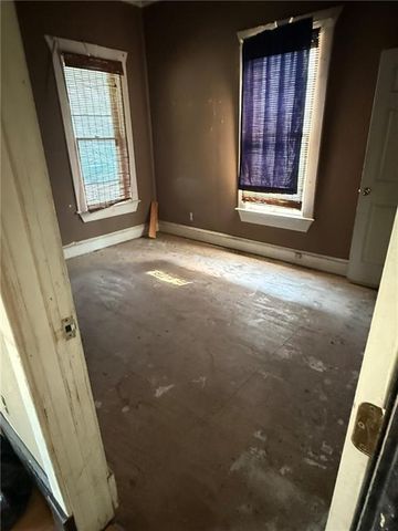 613 W 2nd Street, Pittsburg, KS 66762