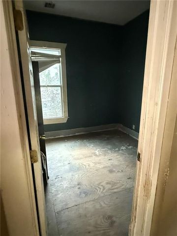 613 W 2nd Street, Pittsburg, KS 66762