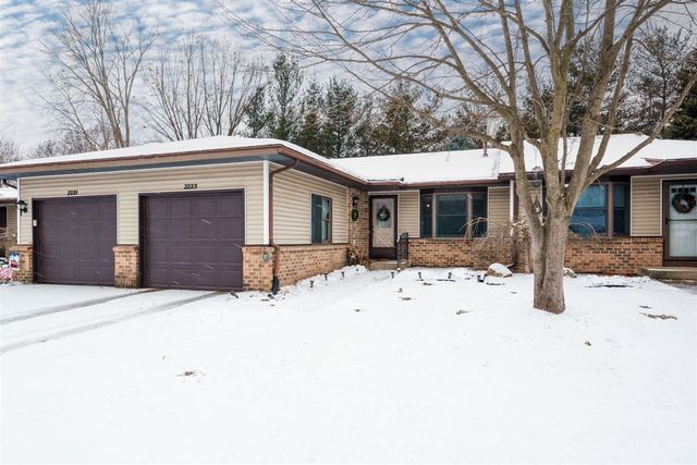 2223 Mapleton Street, Grand Rapids, MI 49505