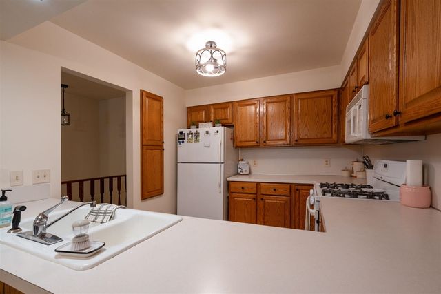 2223 Mapleton Street, Grand Rapids, MI 49505