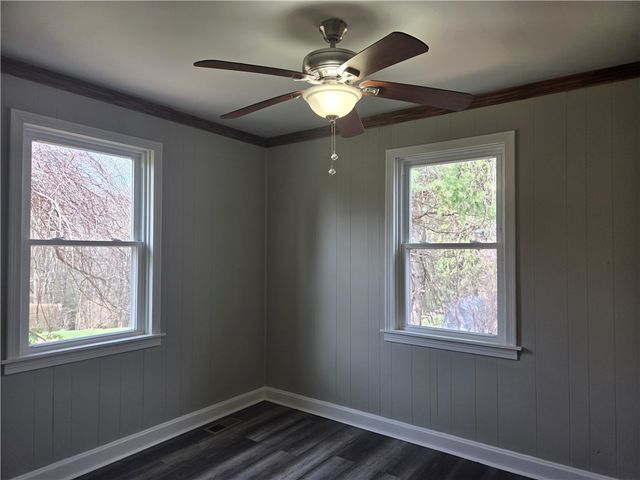 1425 Barclay Hill Rd, Brighton Twp, PA 15009