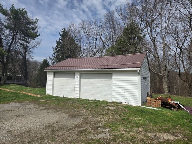1425 Barclay Hill Rd, Brighton Twp, PA 15009