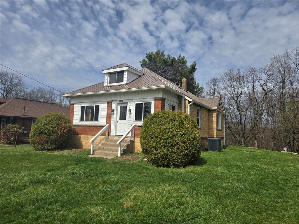 1425 Barclay Hill Rd, Brighton Twp, PA 15009