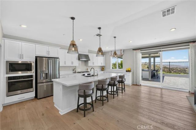 1882 Pele Way, Corona, CA 92882