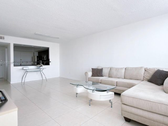 1301 NE Miami Gardens Drive 1404W, Miami, FL 33179