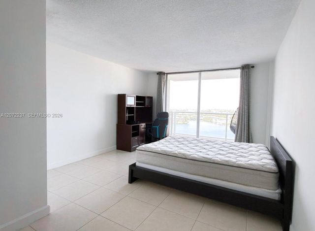 1301 NE Miami Gardens Drive 1404W, Miami, FL 33179