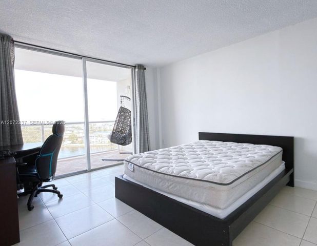 1301 NE Miami Gardens Drive 1404W, Miami, FL 33179