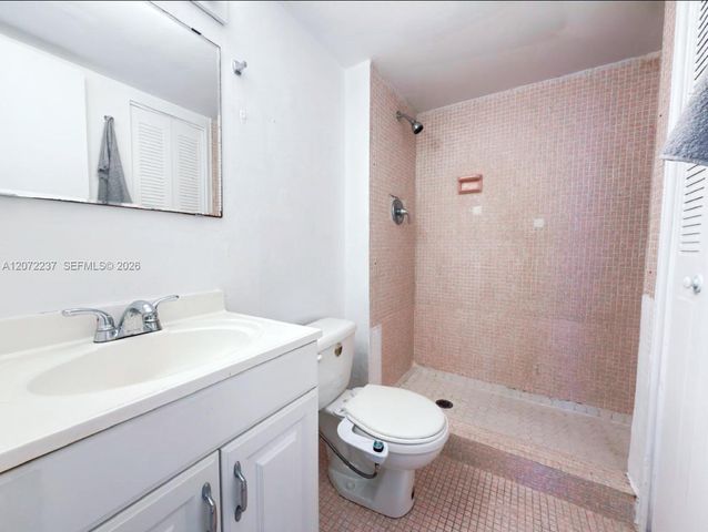 1301 NE Miami Gardens Drive 1404W, Miami, FL 33179