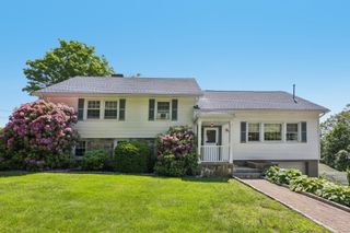 50 Ellen Avenue, Mahopac, NY 10541