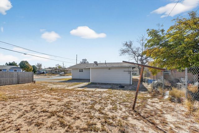 2100 Butternut Ln, Midland, TX 79701