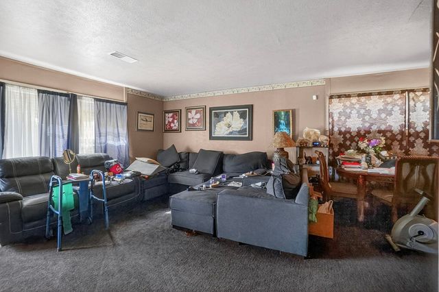 2100 Butternut Ln, Midland, TX 79701