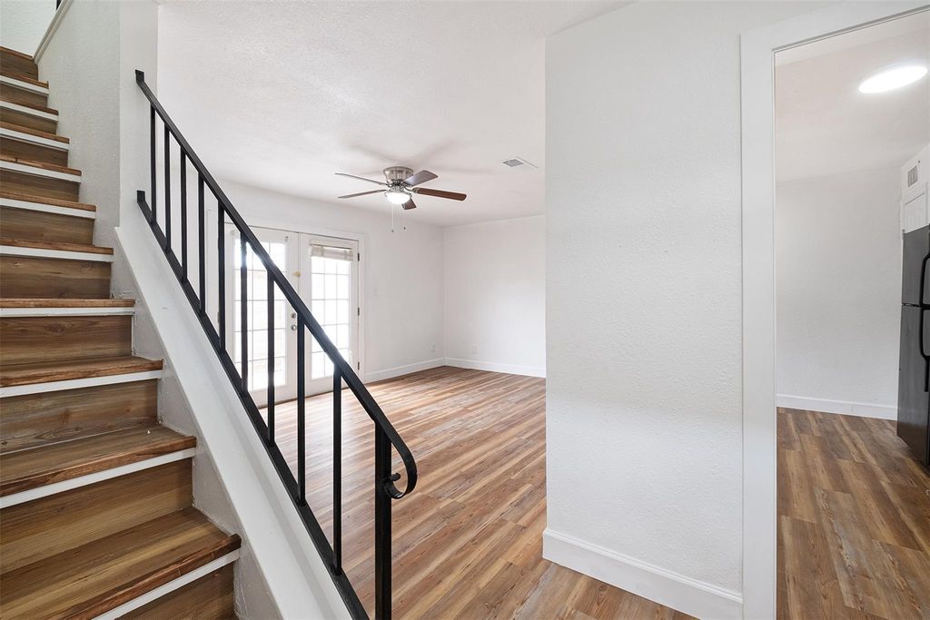 2217 Mission Hill DR A, Austin, TX 78741