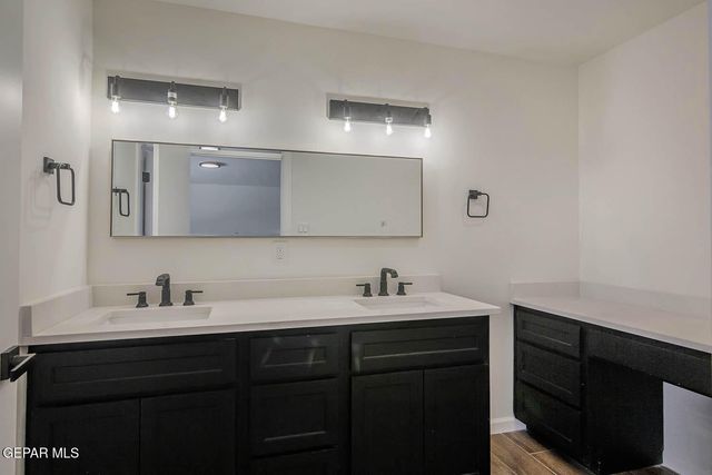 1605 LARRY WADKINS Drive, El Paso, TX 79936