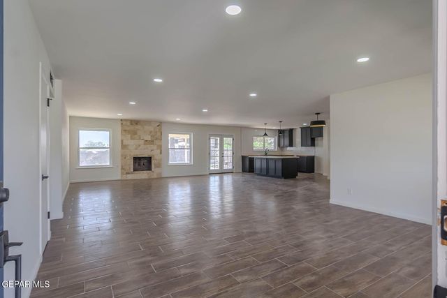 1605 LARRY WADKINS Drive, El Paso, TX 79936